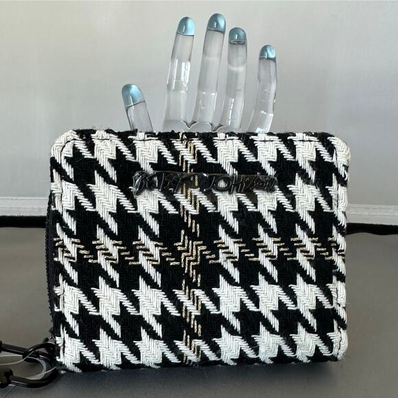 Betsey Johnson Wristlet Houndstooth Cloth Wallet Coin & Card Compartment K106 - Picture 2 of 14